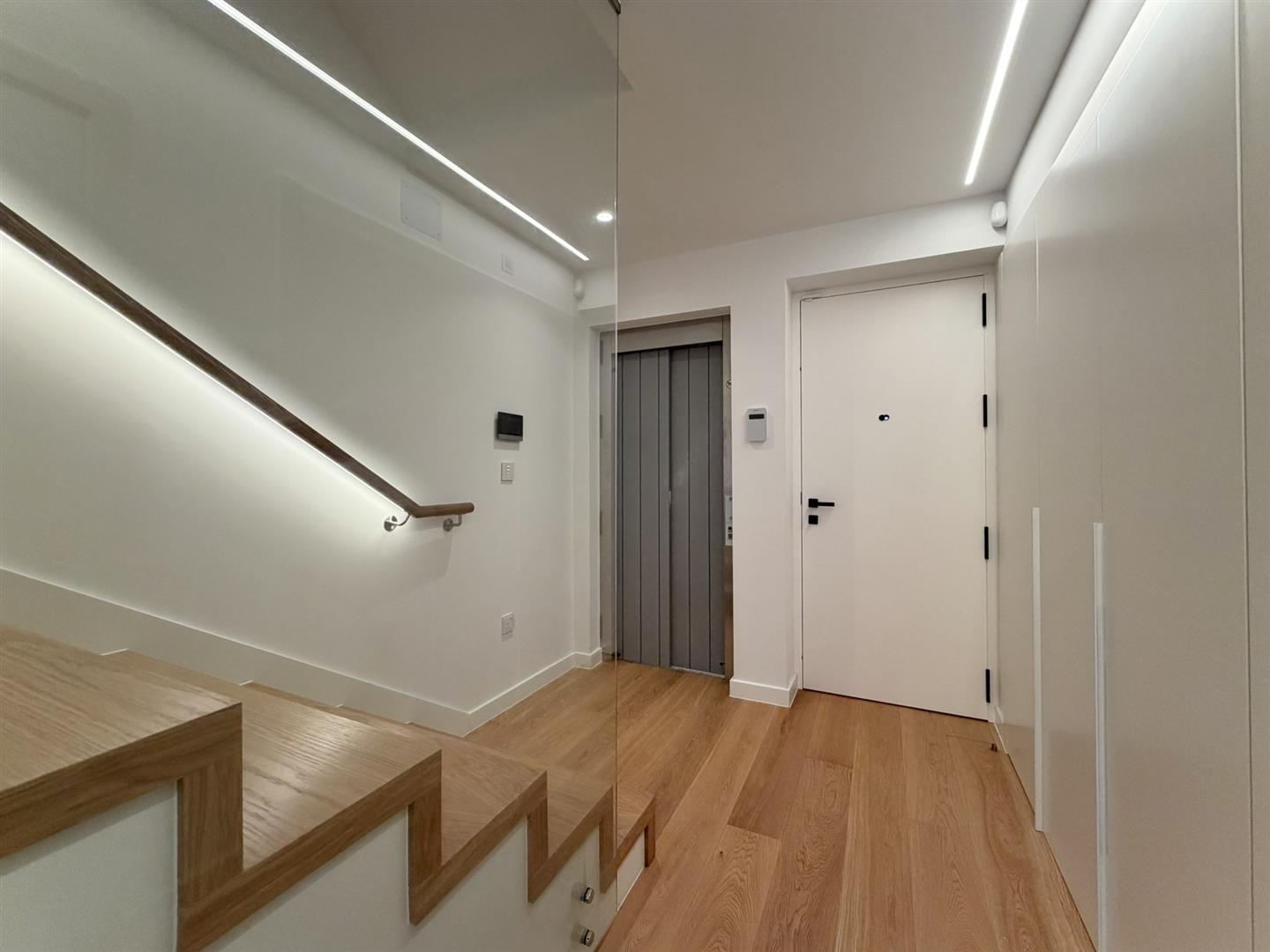 Image of House - 3 Bedrooms - 4 Bathrooms for Sale in North Gorge-Gibraltar, Image 19